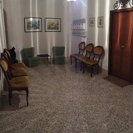 Pensión Sweet New *